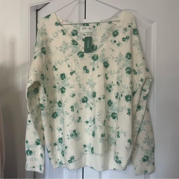 Indie + Moi NWT FLORAL SWEATER - Picture 1 of 6